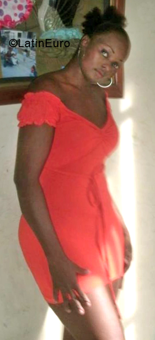 Date this sultry Colombia girl Solany from Cali CO24711
