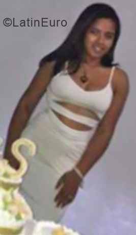 Date this stunning Dominican Republic girl Lisbeth from La Vega DO33712