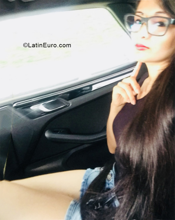 Date this stunning Peru girl Lesly from Lima PE1334