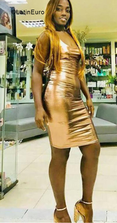 Date this passionate Dominican Republic girl Vivi from Santo Domingo DO33807