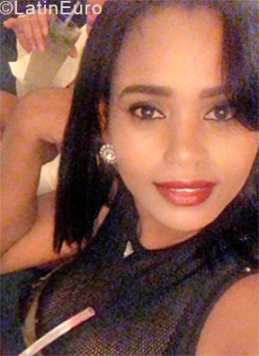 Date this happy Dominican Republic girl Olga from Santo Domingo DO33891