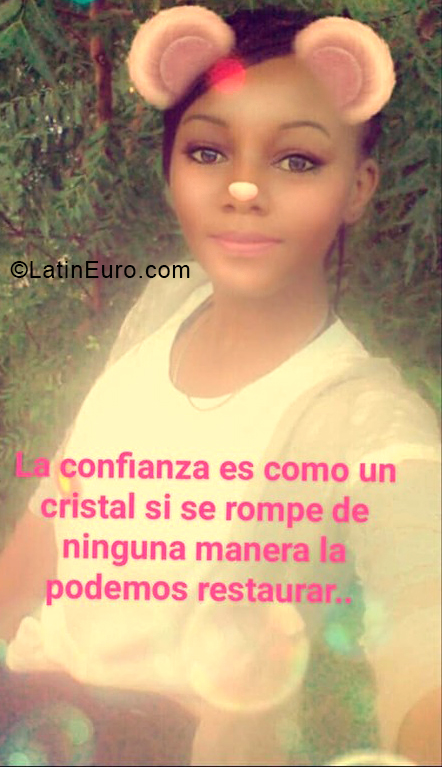 Date this hot Dominican Republic girl Maria from Santiago DO33970