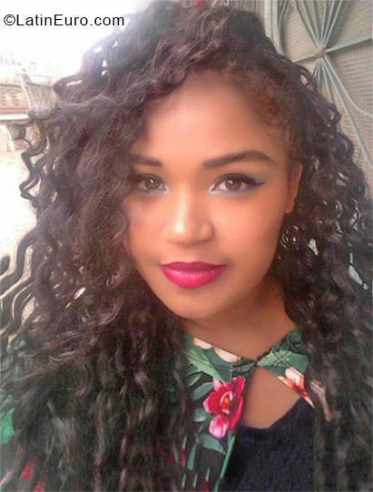 Date this passionate Colombia girl Yensy martinez from Bogota CO24879