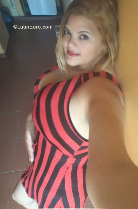 Date this cute Dominican Republic girl Yudith from Santo Domingo Este DO34015