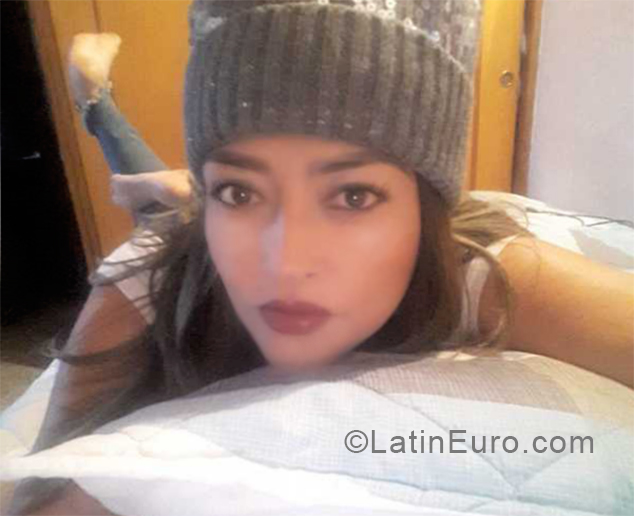 Date this georgeous Colombia girl Mariluz montoya from Medellin CO24897