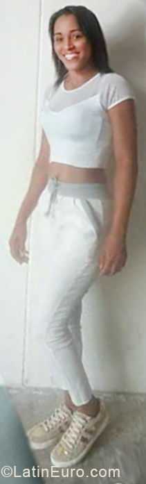 Date this gorgeous Colombia girl Carolina from Bucaramanga CO24912