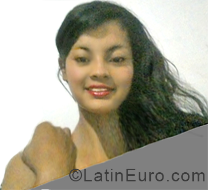 Date this foxy Colombia girl Liz from Medellin CO24976