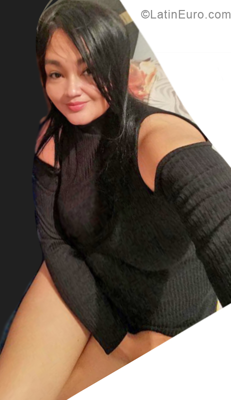 Date this hard body Colombia girl Katherine from Barranquilla CO25634