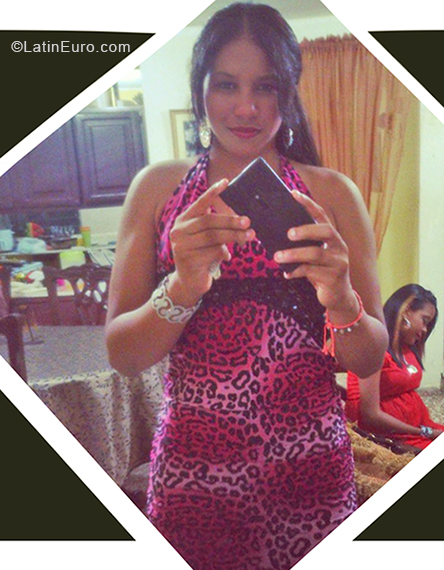 Date this good-looking Dominican Republic girl ALEXANDRA from Santo Domingo DO34124