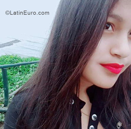Date this voluptuous Peru girl Leticia from Trujillo PE1352
