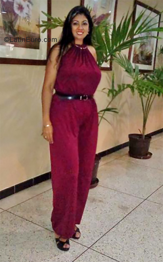 Date this exotic Colombia girl Ilvia from Bogota CO25028