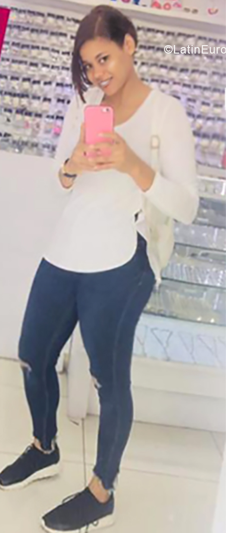 Date this sultry Dominican Republic man Monse from santo domingo DO34276
