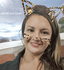 Date this voluptuous Colombia girl Natalia from Bucaramanga CO25094