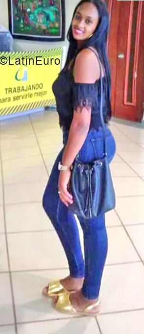 Date this charming Dominican Republic girl Alina from Montecristi DO34295