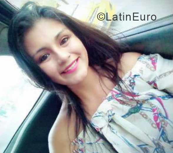 Date this attractive Peru girl Luzmila from Piura PE1364