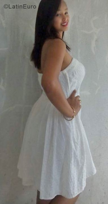 Date this passionate Dominican Republic girl Mariela from Montecristi DO34373