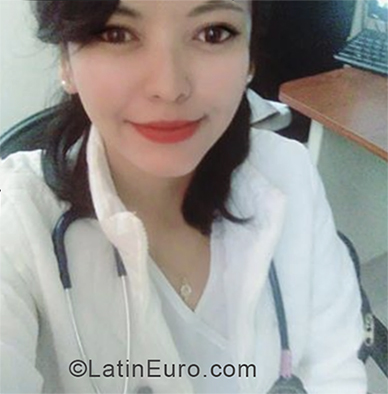 Date this delightful Peru girl Roxana from Tacna PE1367