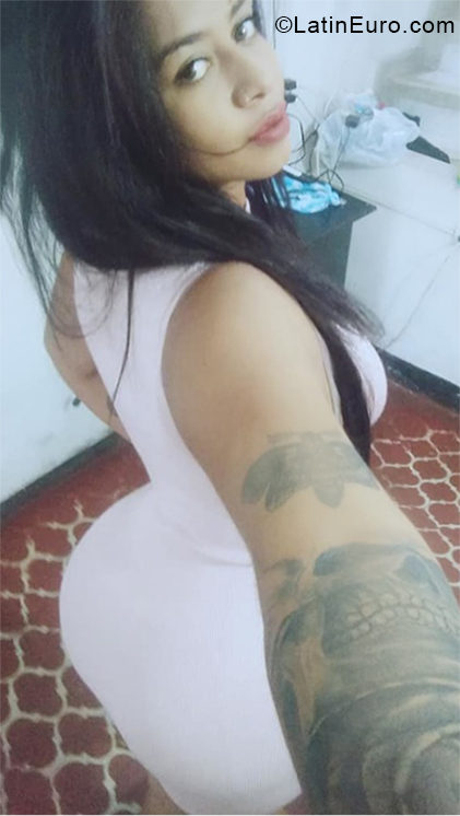 Date this pretty Colombia girl VANESSSA from Pereira CO25151