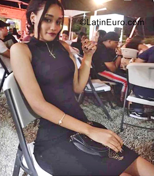 Date this cute Dominican Republic girl Sthep from Santiago DO34452