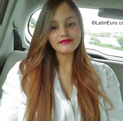 Date this cute Dominican Republic girl Leonilis from Santo Domingo DO34507