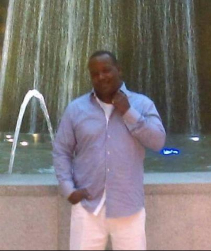 Date this attractive United States man Mario from Dallas US19905