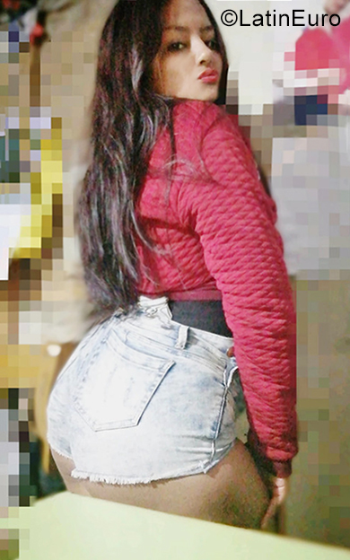 Date this pretty Peru girl Valery from Lima PE1373