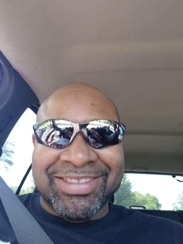 Date this exotic United States man Derrick from Aurora US19918