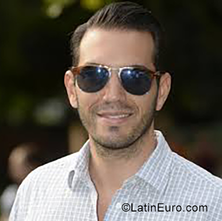 Date this nice looking Argentina man Max from Buenos Aires AR187