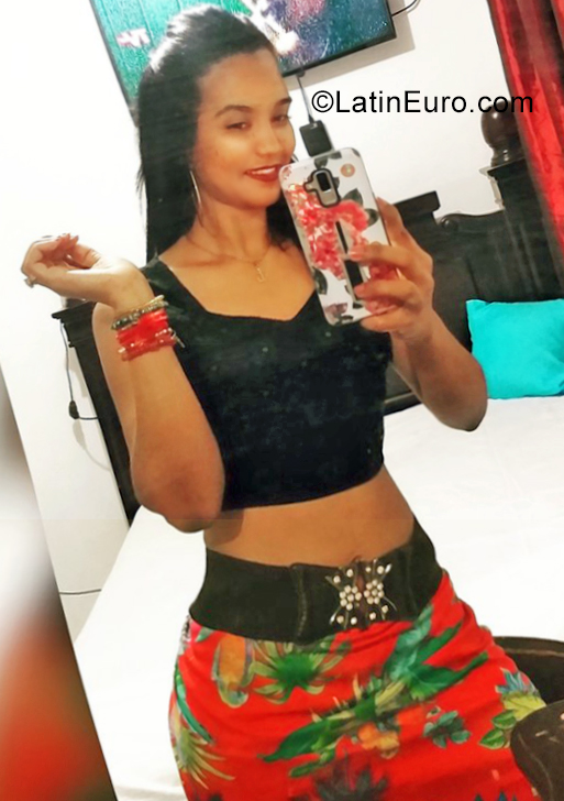 Date this delightful Dominican Republic girl Marifer from Santiago DO34635