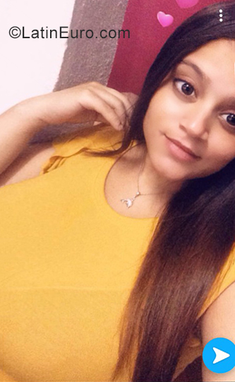 Date this hot Dominican Republic girl Yokaira from Santiago DO34638