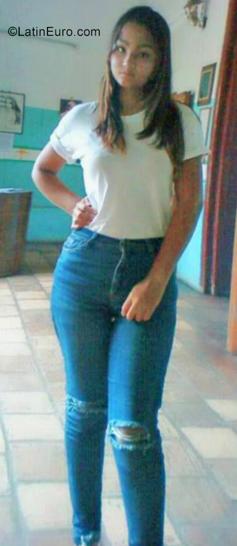 Date this exotic Colombia girl Gabriela from Medellin CO25307