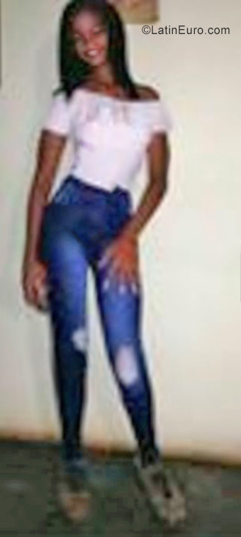 Date this young Venezuela girl Nacarid from Bolivar VE2374