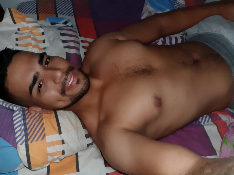 Date this foxy Colombia man Bryan Londoo from Cali CO25358