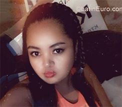 Date this sensual Colombia girl Samy from Tulua CO25406