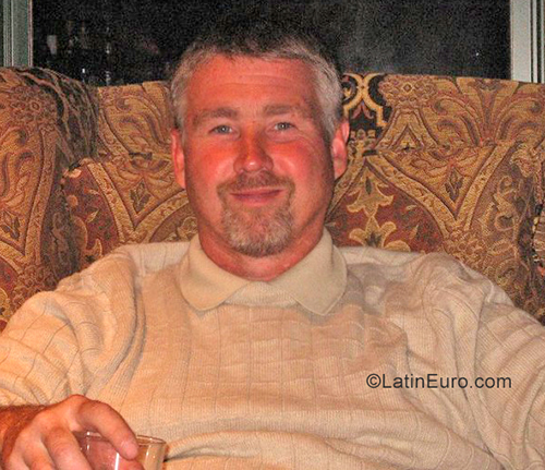 Date this attractive United States man Dominic from Gretna US20010