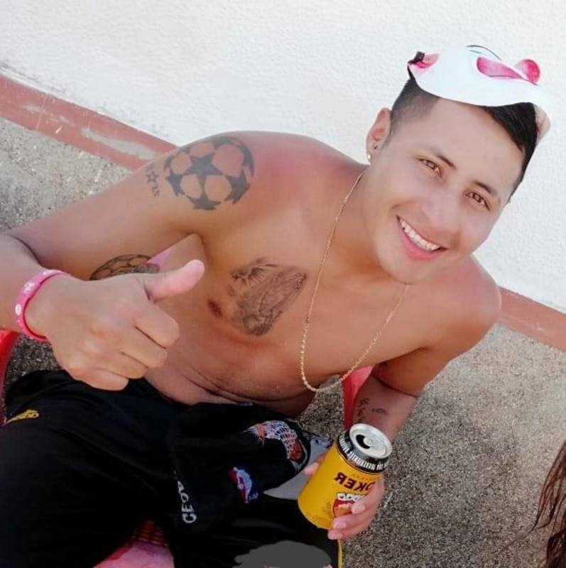 Date this athletic Colombia man JHON KENNEDY from Palmira CO25460