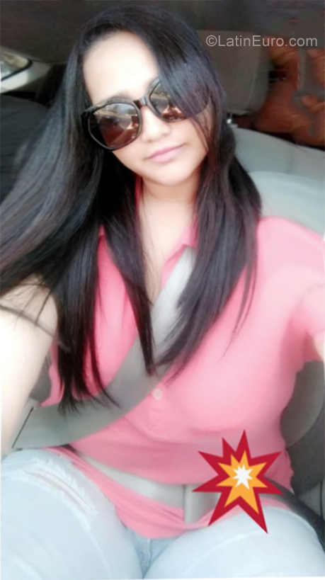 Date this young Dominican Republic girl Nape from Santo Domingo DO35022