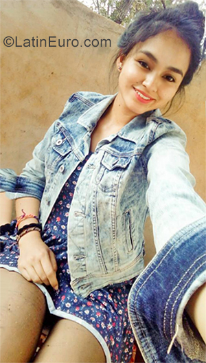 Date this passionate Peru girl Cristal from Cajamarca PE1401