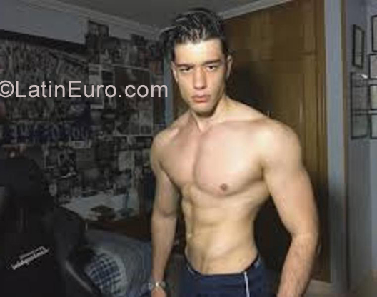Date this cute Dominican Republic man Jose from Santo Domingo MX1650