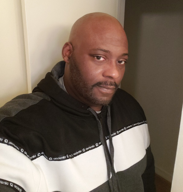Date this lovely United States man Jay from Columbus US20122