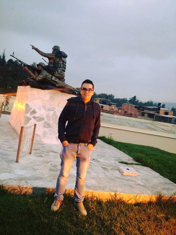 Date this pretty Colombia man Carlos9283 from Colombia CO25743