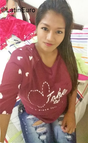 Date this delightful Ecuador girl Oriana from Esmeralda EC345