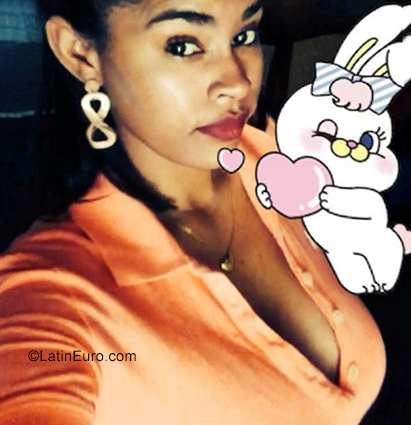 Date this nice looking Dominican Republic girl Patricia from La Romana DO35459