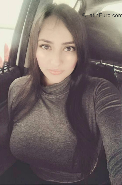 Date this young Venezuela girl Elamar from San Cristobal VE2558