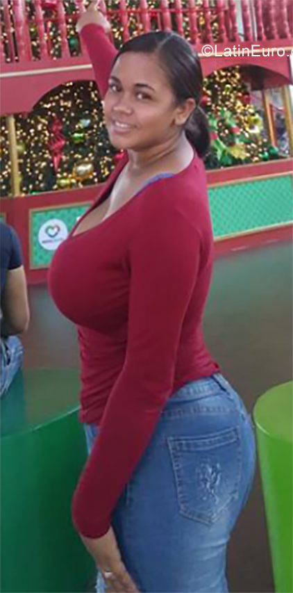 Date this lovely Dominican Republic girl Carmen from santo domingo DO35849