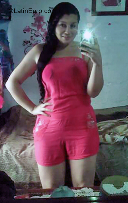 Date this foxy Colombia girl Johana from Medellin CO25859