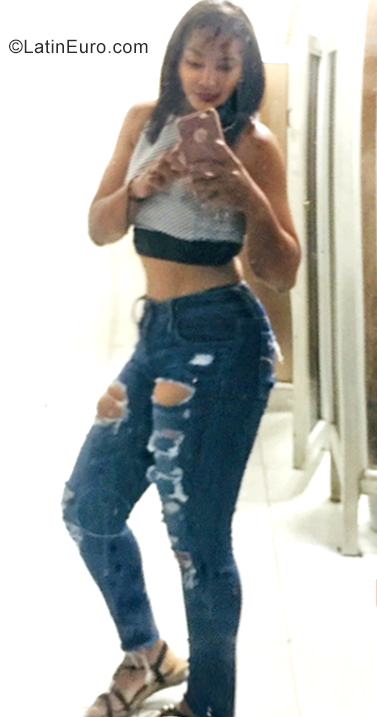 Date this funny Dominican Republic girl Yess barrera from Santiago DO35634