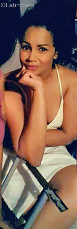 Date this stunning Venezuela girl Desiree from Ciudad Guayana VE2626