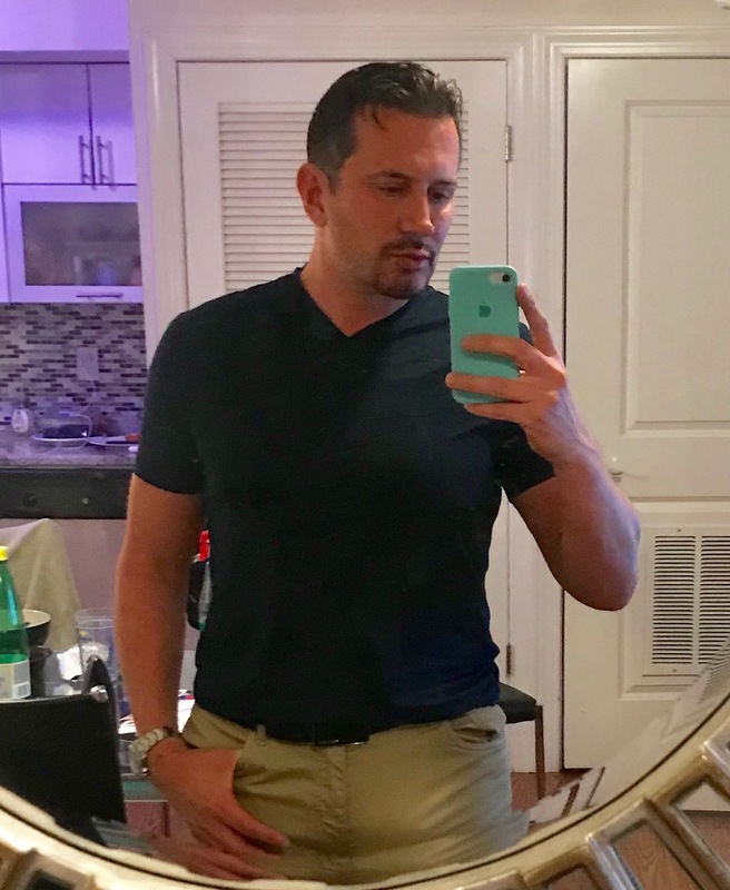 Date this foxy United States man New Yorker from Lyndhurst US20219