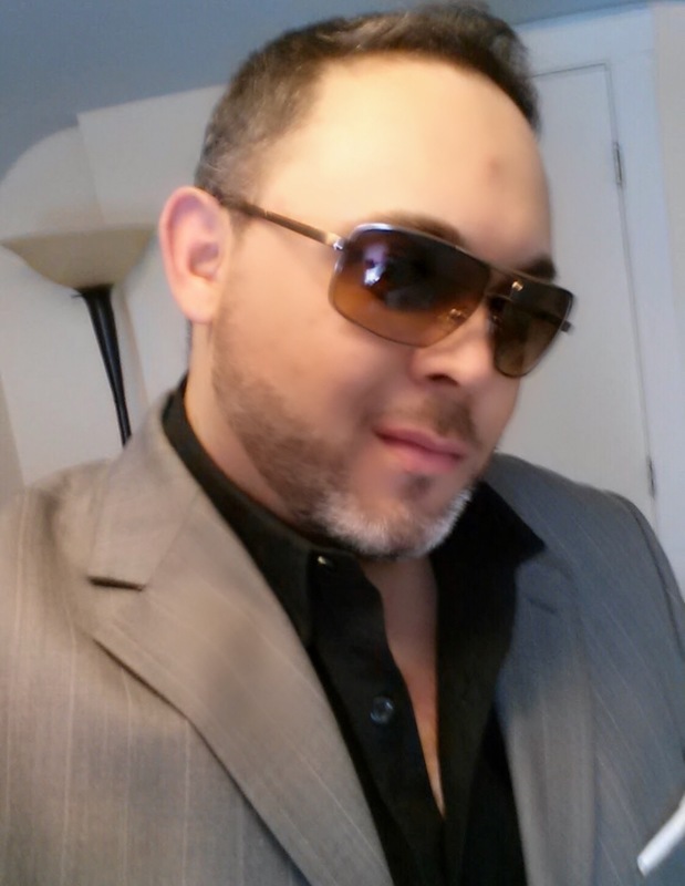 Date this georgeous United States man Bank from Pawtucket US20226